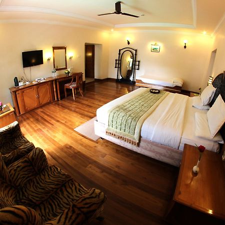 Ktdc Aranya Nivas Thekkady Hotel Kumily Buitenkant foto