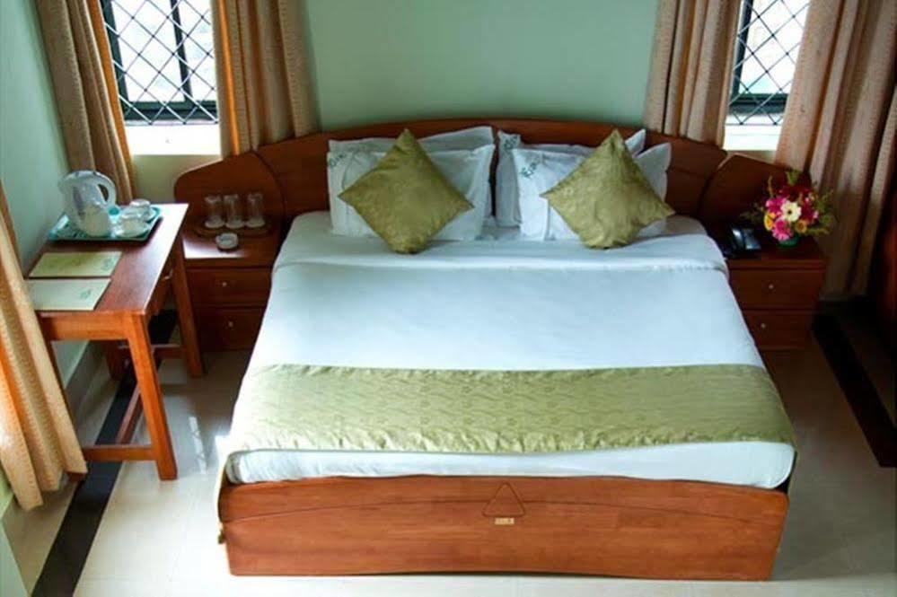 Ktdc Aranya Nivas Thekkady Hotel Kumily Buitenkant foto