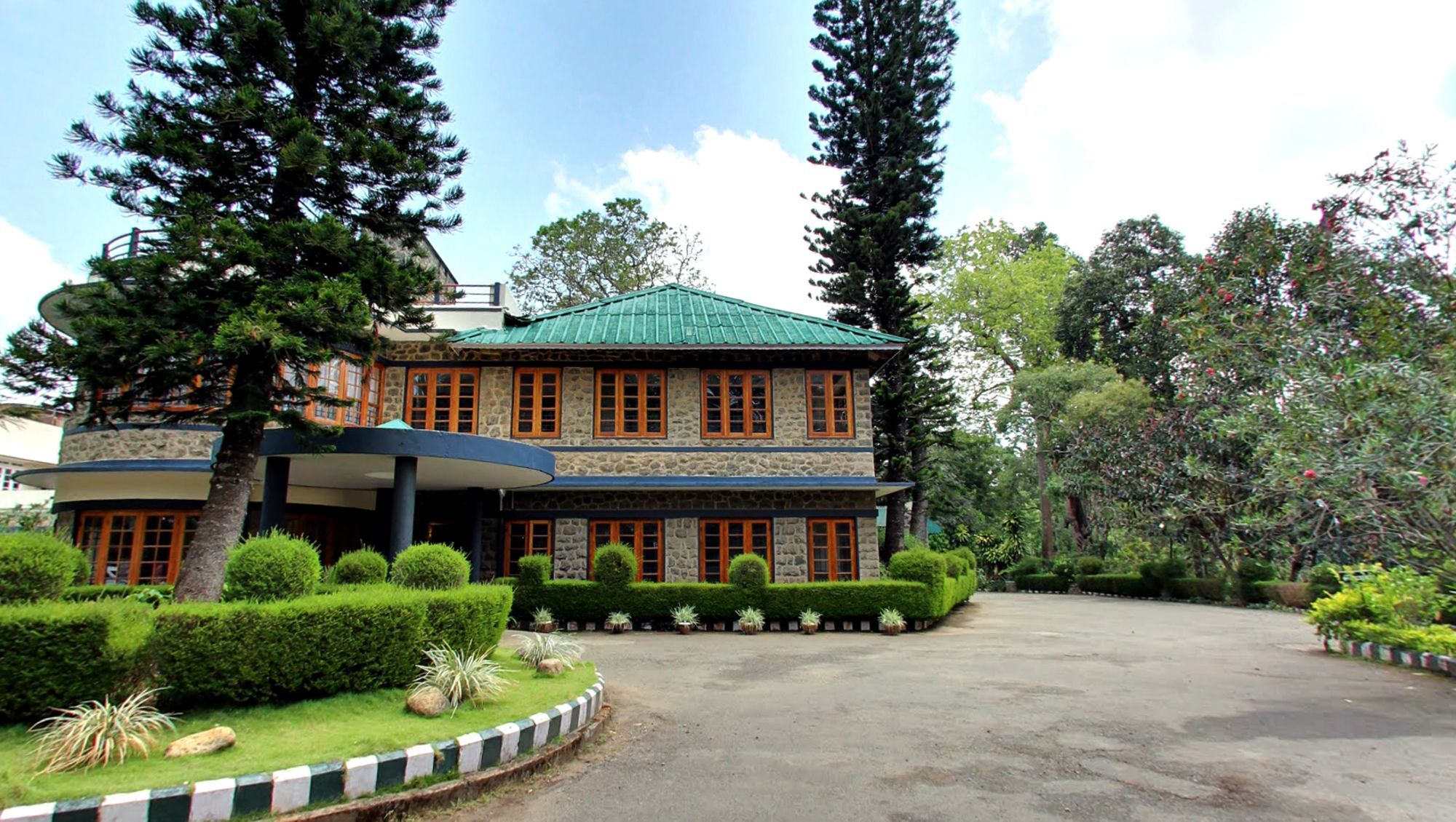 Ktdc Aranya Nivas Thekkady Hotel Kumily Buitenkant foto